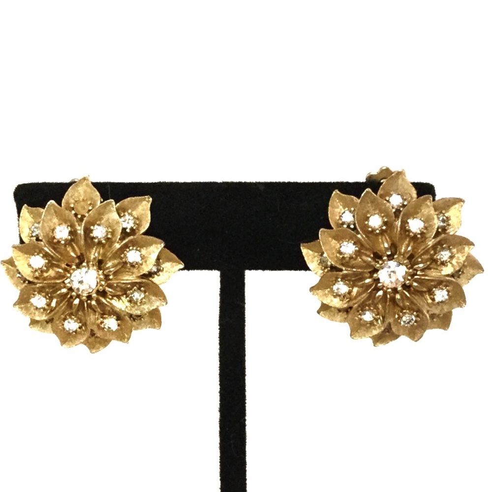 Vintage Gold Tone Rhinestone Flower Clip On
